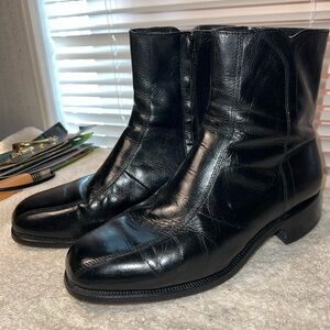 Florsheim Duke Men's Size 7-1/2 3E Black Leather Side Zip Bike Toe Boot 11087-01